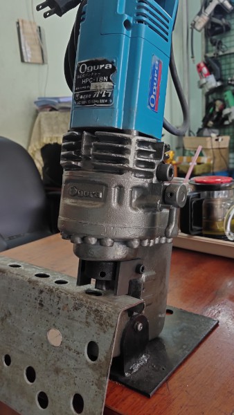MÁY ĐỘT LỖ OGURA 18N
