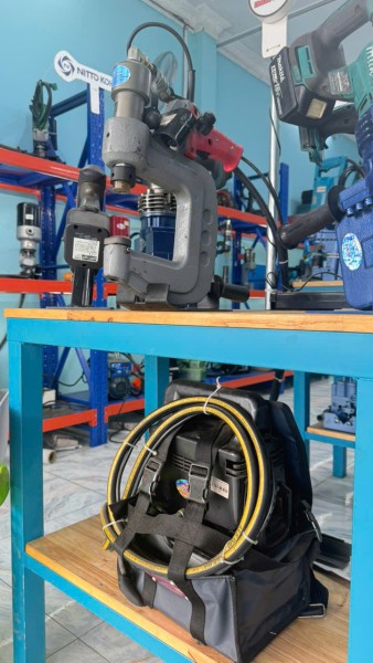 Máy Đột Lỗ Xà Gồ PIN BH-135