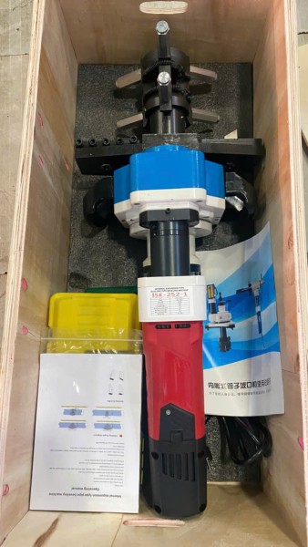 Máy Vát Mép Ống ISE-252-1.